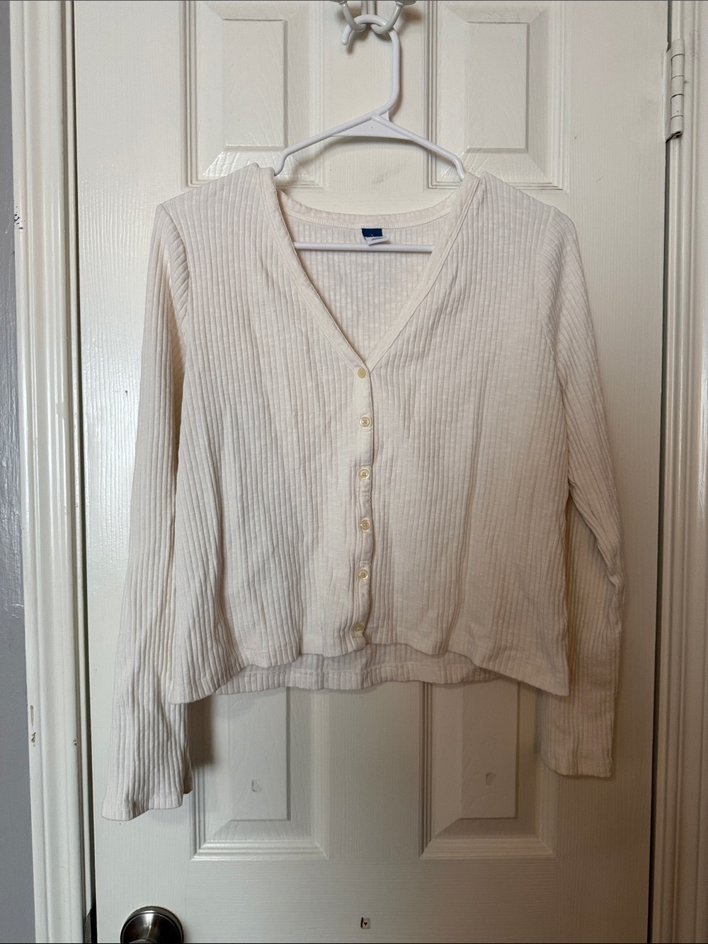 Old Navy Cream Ribbed Button-Up V-Neck Top